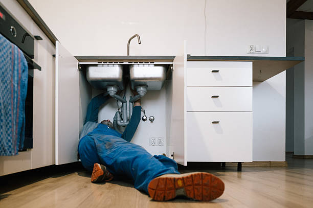 Professional Leak Detection technician working in Temple Hills, MD